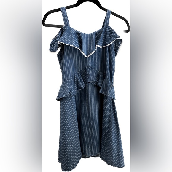 BCBGirls Tencel Striped Cold Shoulder Ruffle Dress 14/16 - Picture 2 of 8